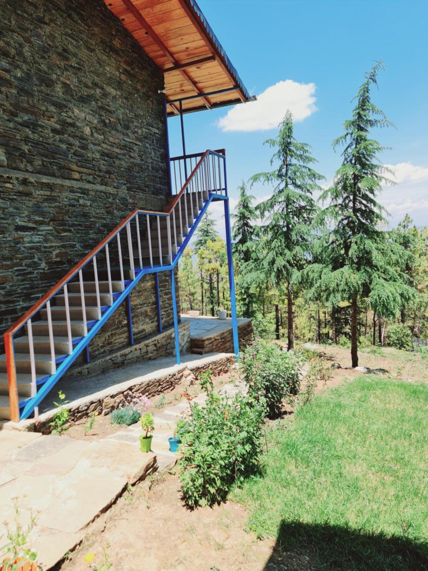 The Roots Homestay アルモラ エクステリア 写真